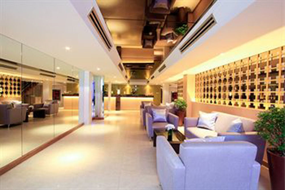 Legacy Hotel Bangkok Sukhumvit Екстер'єр фото