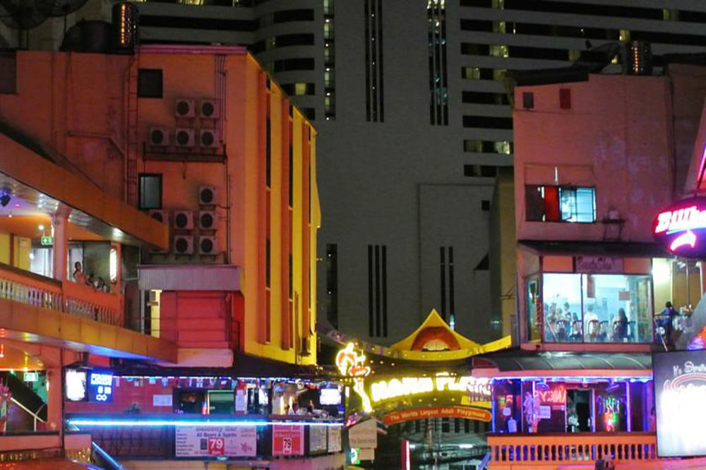 Legacy Hotel Bangkok Sukhumvit Екстер'єр фото
